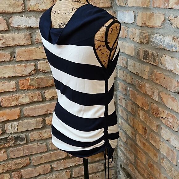 NWT Esprit black & white stripe gatheted side top size Medium - Picture 7 of 13